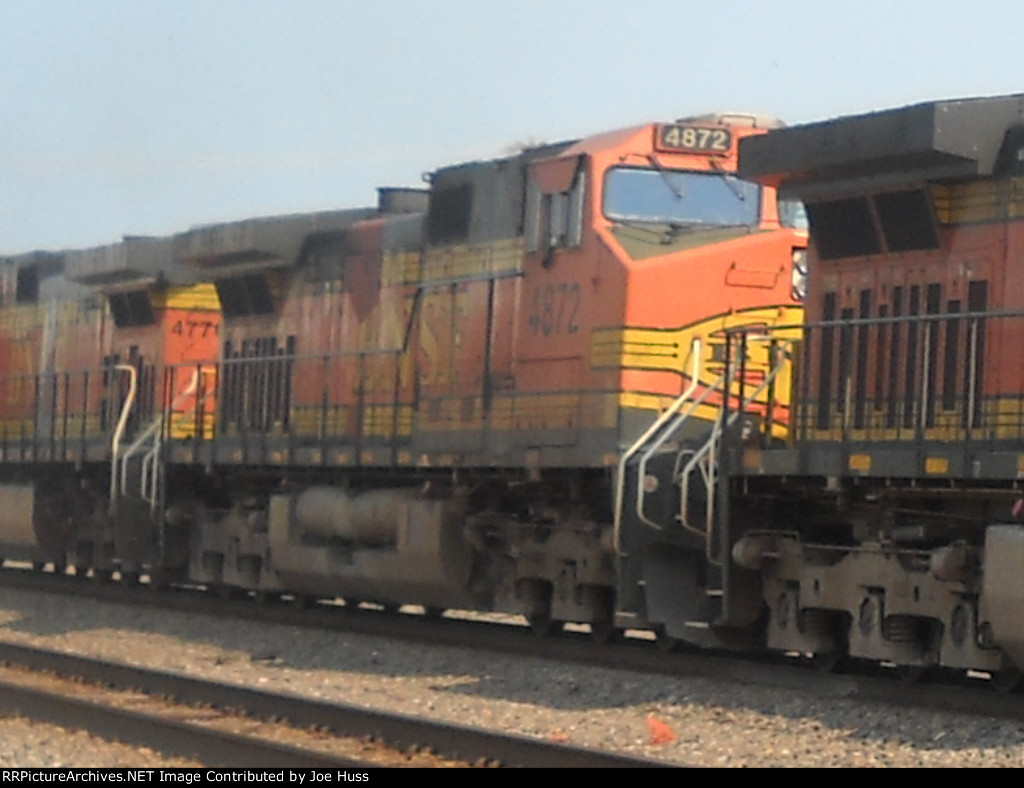 BNSF 4872